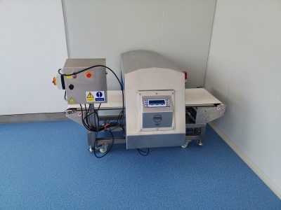 英國(guó)進(jìn)口LOMA金檢機(jī)